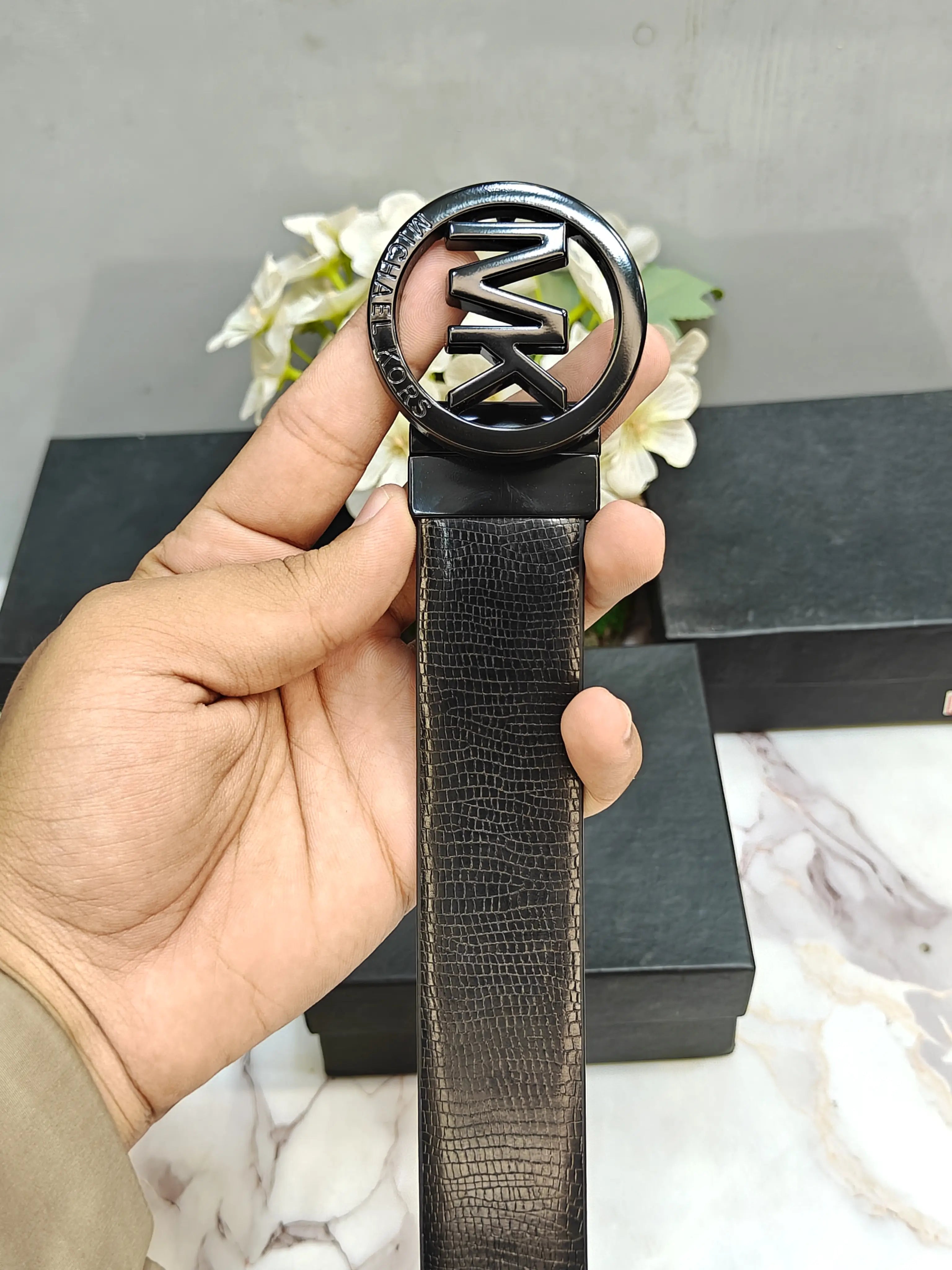 MK MICHAEL KORS PREMIUM QUALITY REVERSEABLE BELT WITH  BOX