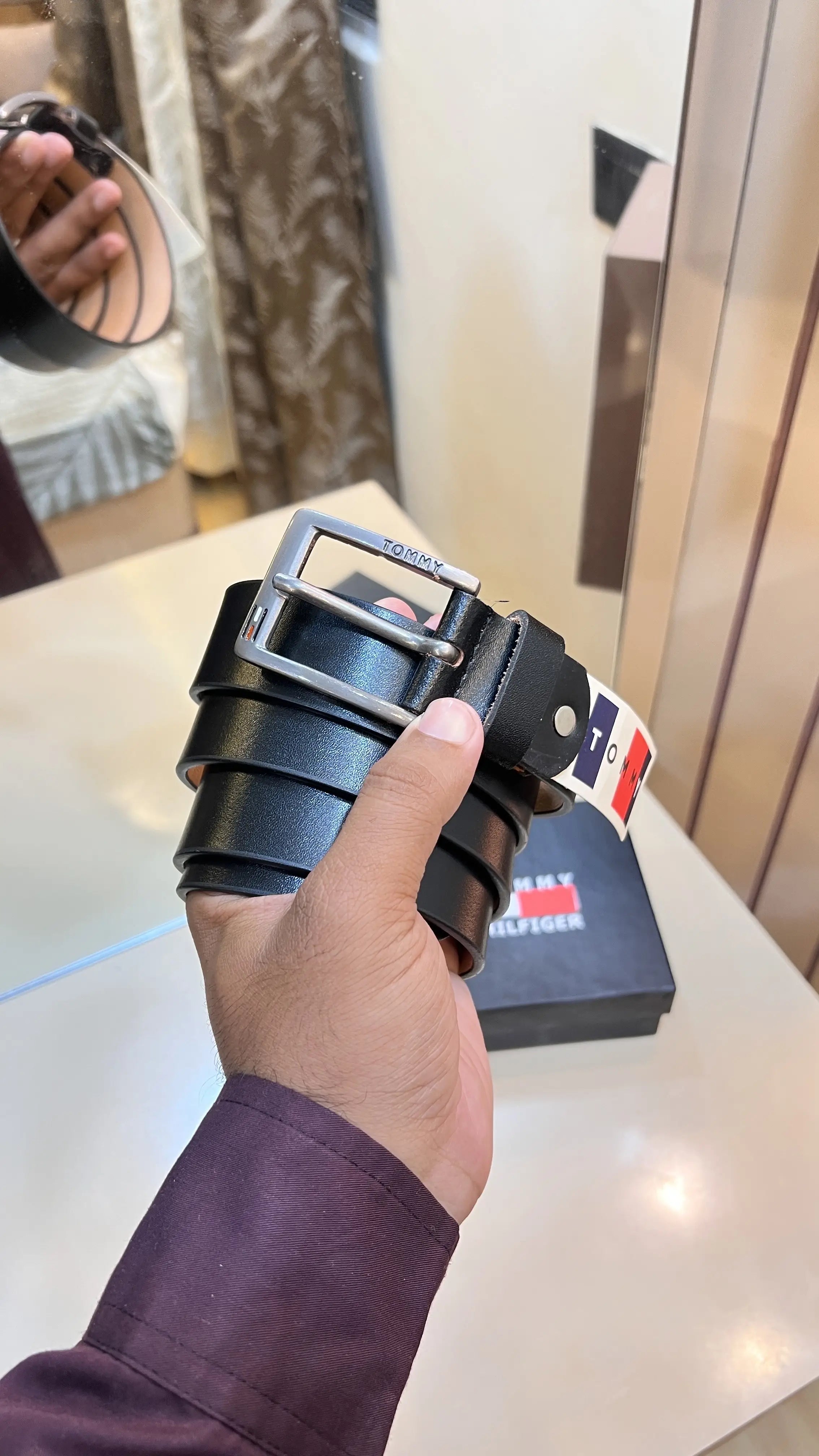 TOMMY HILFIGER PREMIUM QUALITY IMPORTED LEATHER BELT 